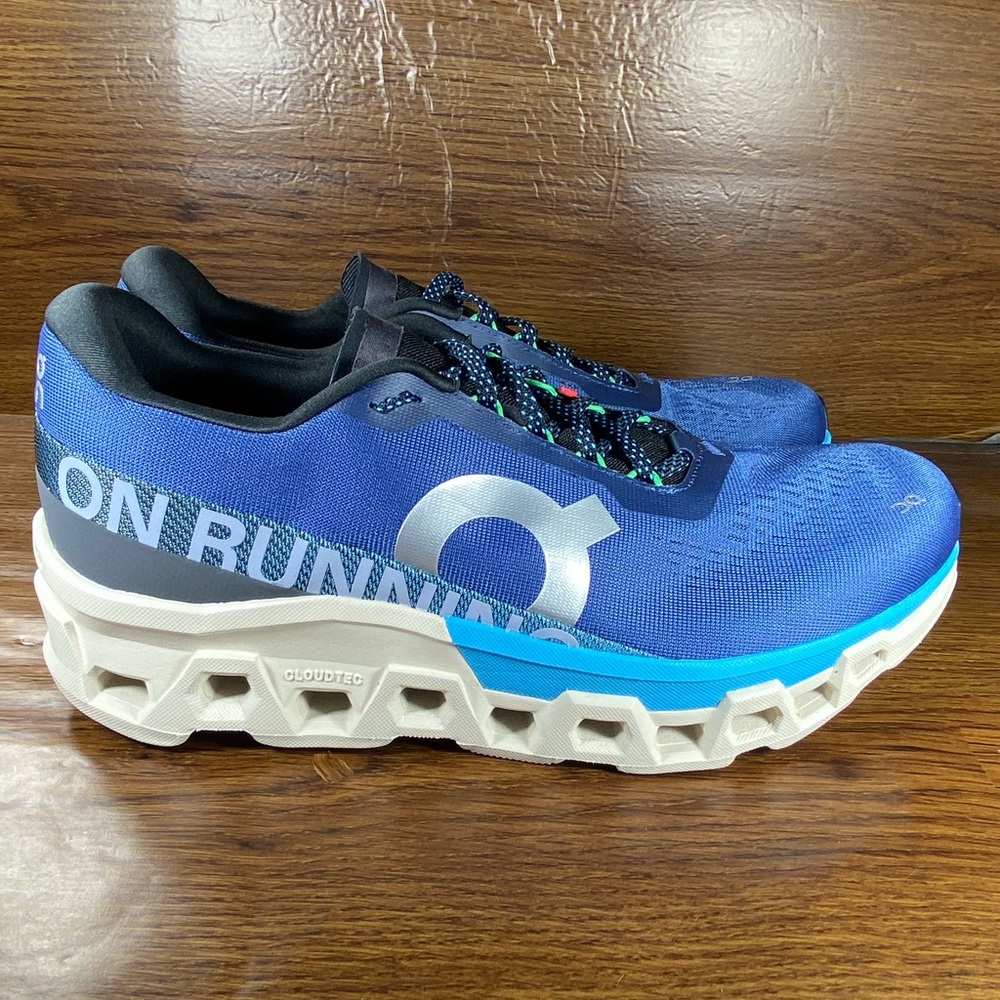 On  Cloudmonster 2 Mens shoe size 11.5 (read)